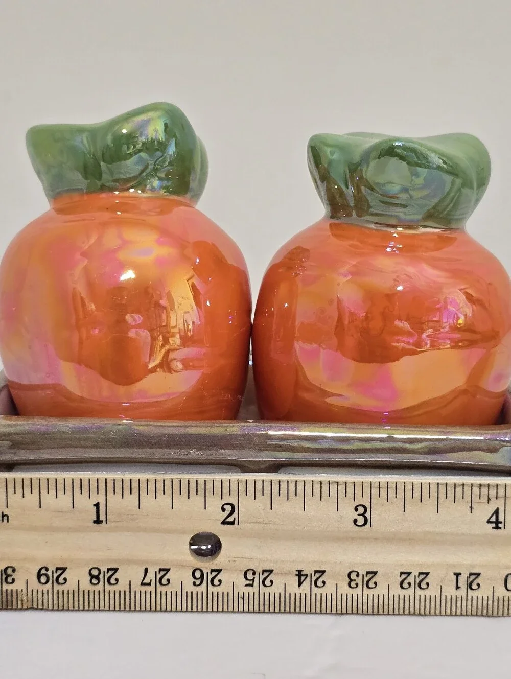 y2k PUBLIX Ceramic Salt Pepper Carrots Shaker w/Holder  Iridescent Orange Easter